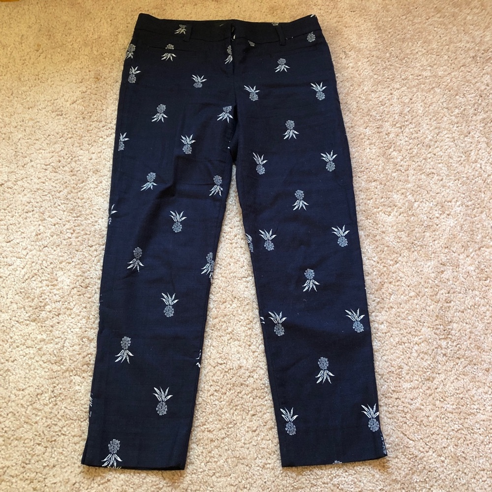 Ann Taylor ankle pineapple pants in navy